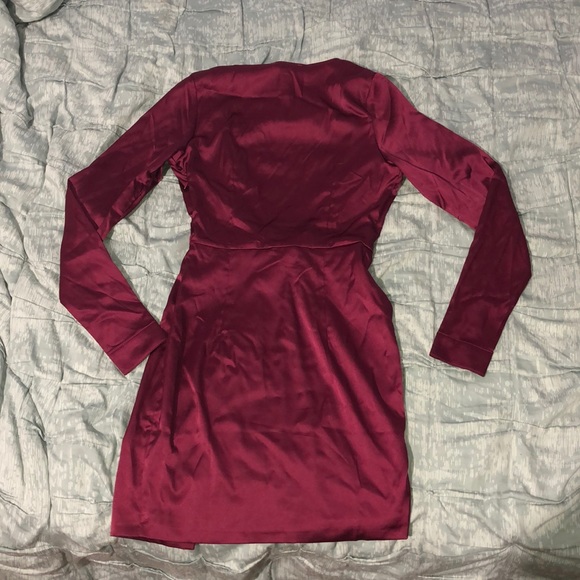 Fashion nova dress - Picture 3 of 5